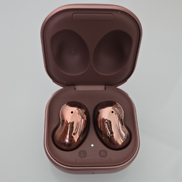 Samsung Copper Earbud Headphones - Picture 1 of 3